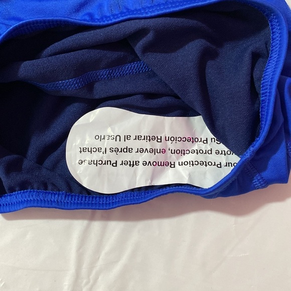 Swim wear - Picture 7 of 9